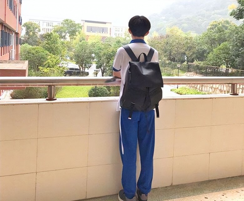 Nỗ lực học tập và thành tích xuất sắc