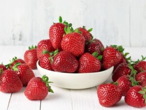 Lợi ích của việc cho trẻ ăn dâu tây