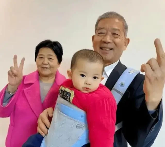 Tình Yêu Thương Và Sự Quyết Tâm